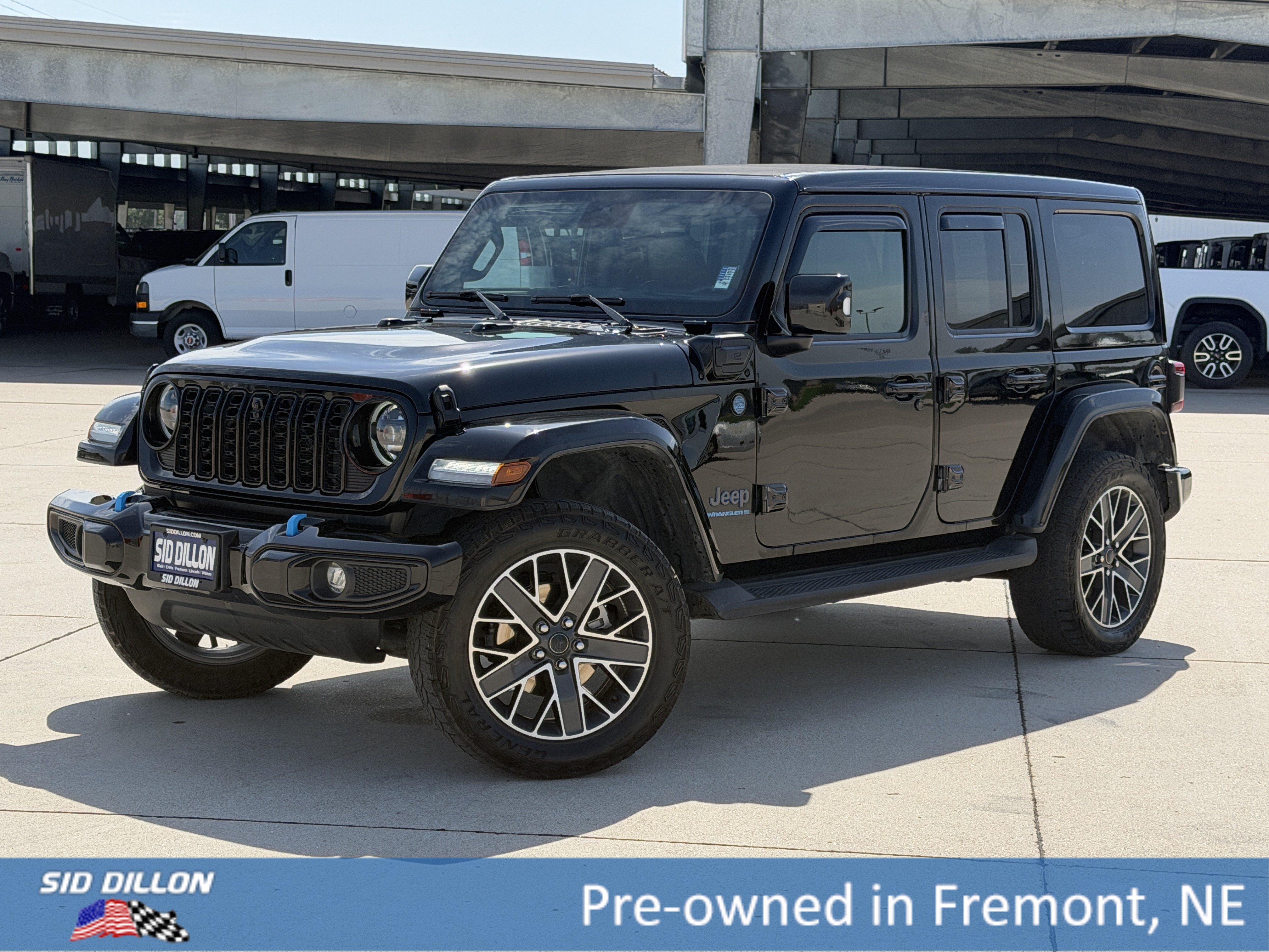 Used 2024 Jeep Wrangler High Altitude AWD/4WD image 1