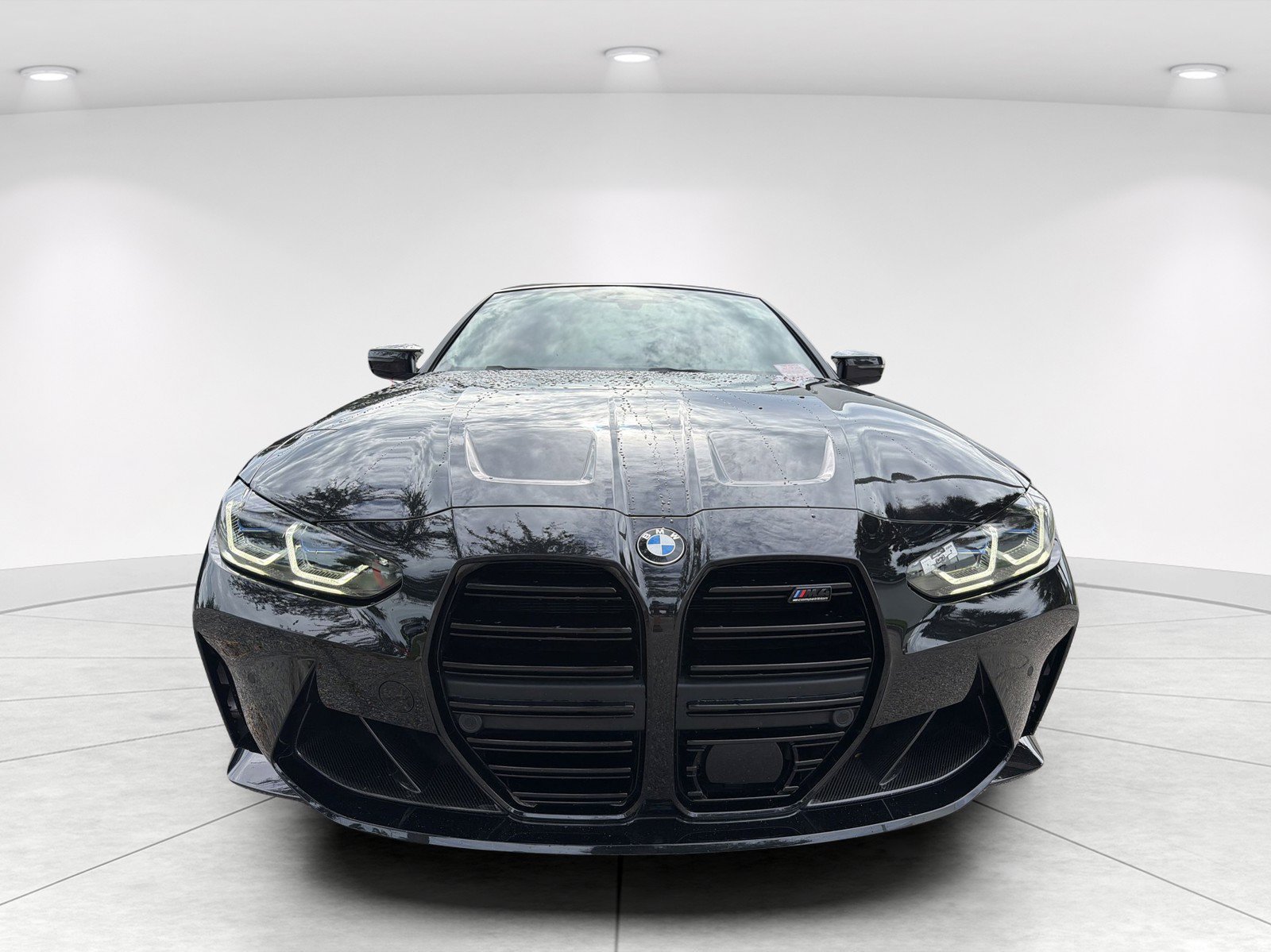 Used 2022 BMW M4 xDrive Competition w/ M Carbon Exterior Package AWD/4WD image 2