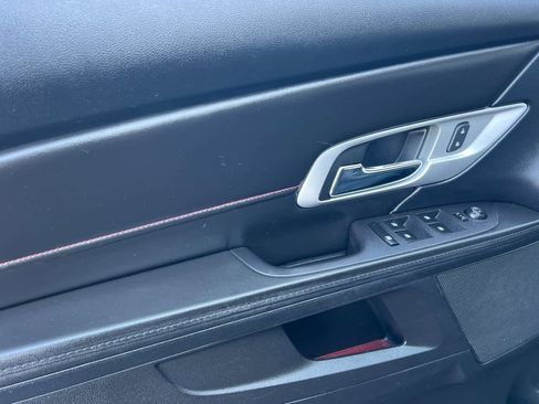 Used 2016 GMC Terrain SLE image 12