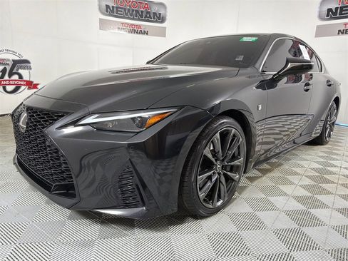 Used 2023 Lexus IS 350 F Sport image 9