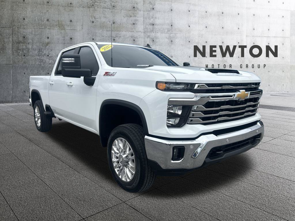 Used 2025 Chevrolet Silverado 2500 LT w/ All Star Edition AWD/4WD image 1