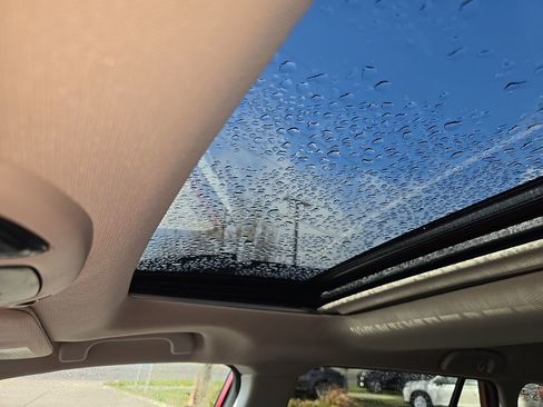 Used 2025 Subaru Outback Premium image 14