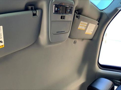 Used 2022 Ford F150 Lariat w/ FX4 Off-Road Package image 12