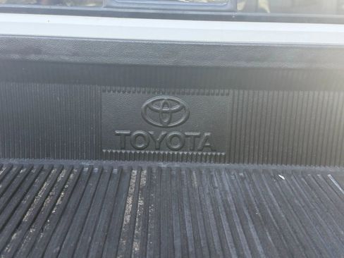 Used 2002 Toyota Tundra SR5 image 17