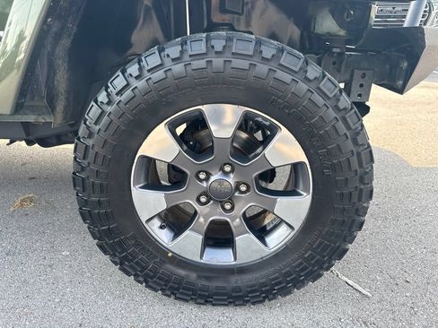 Used 2008 Jeep Wrangler Unlimited Sahara w/ Trailer Tow Group AWD/4WD image 24