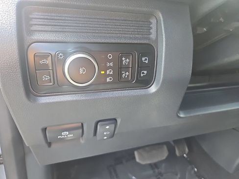 Used 2025 Ford F350 Lariat w/ Tremor Off-Road Package AWD/4WD image 11