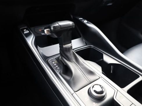 Used 2024 Kia Sorento S image 25