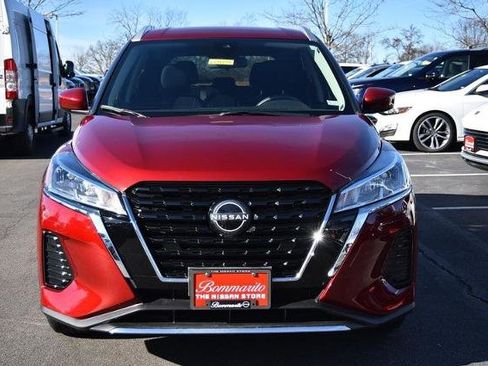 Certified 2023 Nissan Kicks SV image 4