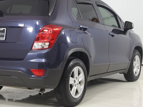 Used 2019 Chevrolet Trax LS w/ Tint and Cruise Package image 36