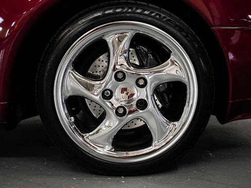 Used 1997 Porsche 911 Carrera RWD image 51