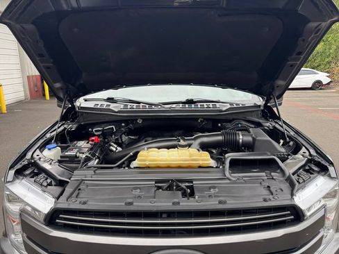 Used 2019 Ford F150 Lariat w/ Equipment Group 502A Luxury AWD/4WD image 19