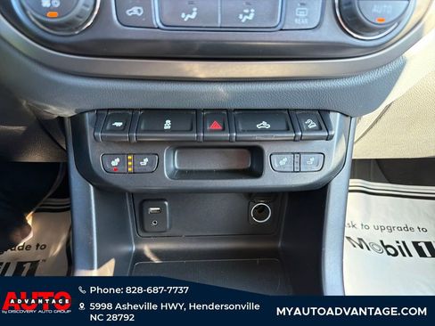 Used 2018 Chevrolet Colorado Z71 image 19