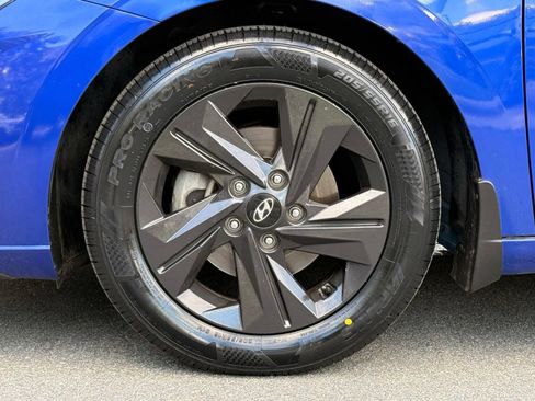 Used 2021 Hyundai Elantra SEL FWD image 12