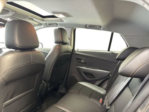 Certified 2020 Chevrolet Trax Premier FWD image 14