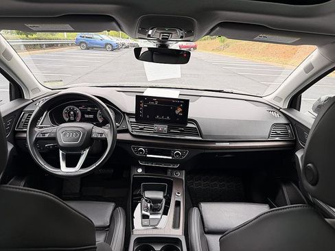 Used 2023 Audi Q5 2.0T Premium Plus w/ Premium Plus Package AWD/4WD image 19
