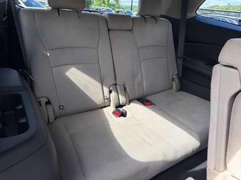 Used 2016 Honda Pilot EX image 32