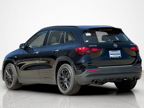 New 2026 Mercedes-Benz GLA 35 AMG 4MATIC image 3