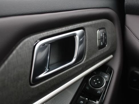 New 2026 Ford Explorer Platinum AWD/4WD image 8