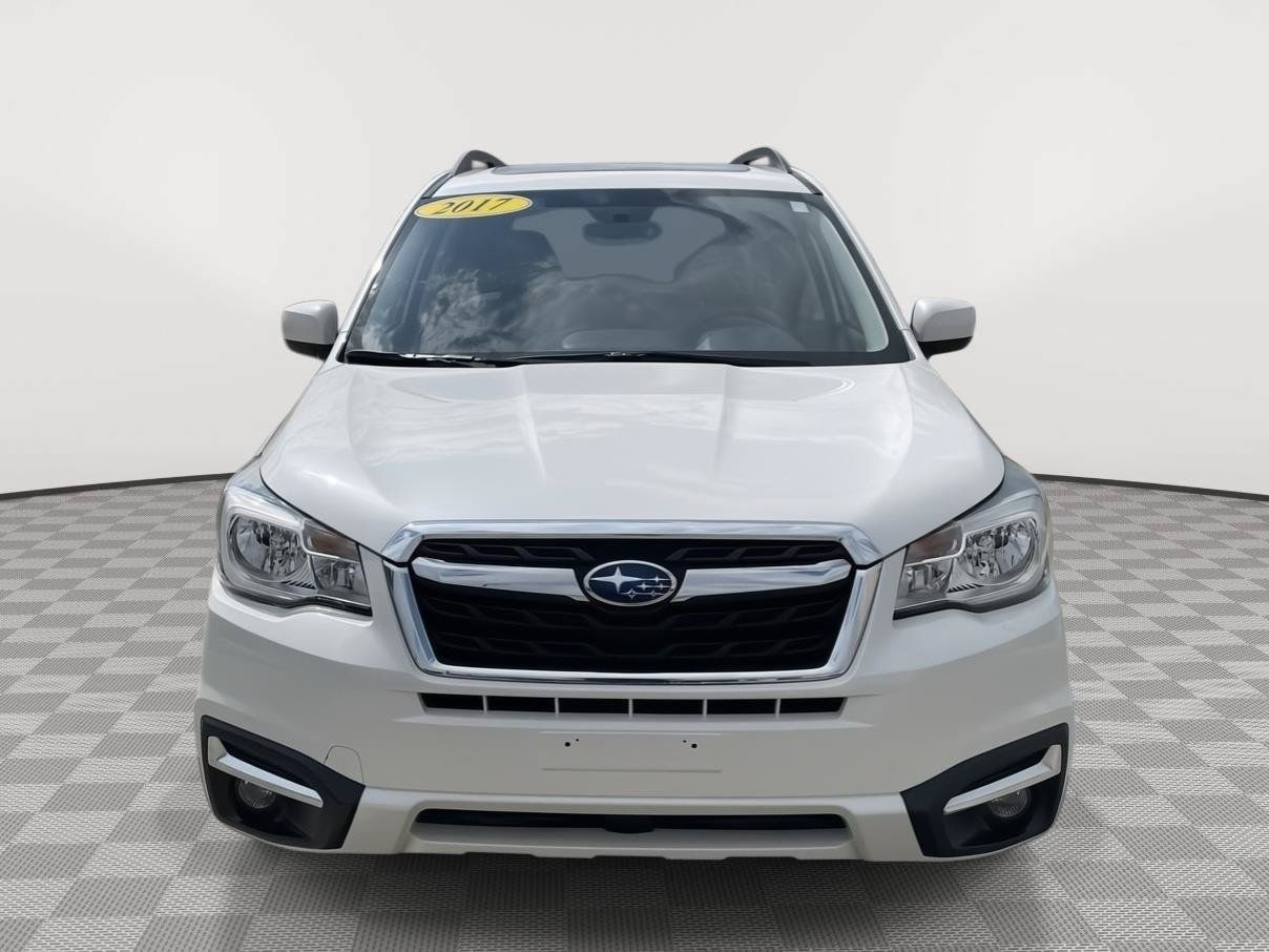 Used 2017 Subaru Forester 2.5i Premium AWD/4WD image 10