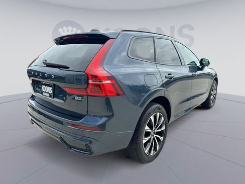Used 2023 Volvo XC60 B5 Plus AWD/4WD image 16
