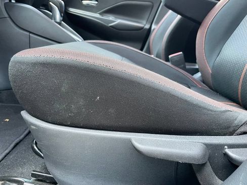 Used 2020 Nissan Versa SR FWD image 10