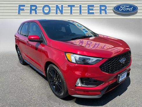 Used 2022 Ford Edge ST-Line w/ Class II Trailer Tow Package AWD/4WD image 8