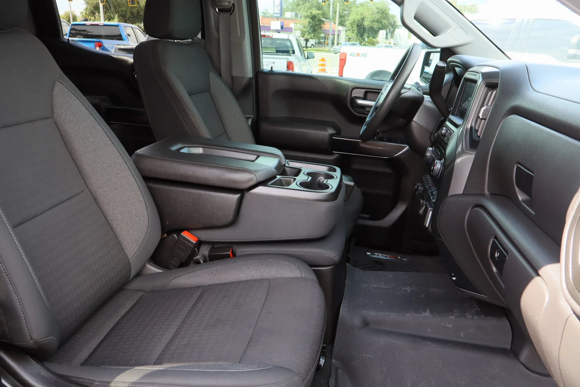 Used 2024 Chevrolet Silverado 1500 Custom Trail Boss w/ Midnight Edition AWD/4WD image 24
