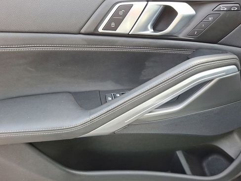 Used 2023 BMW X6 xDrive40i w/ Premium Package image 16