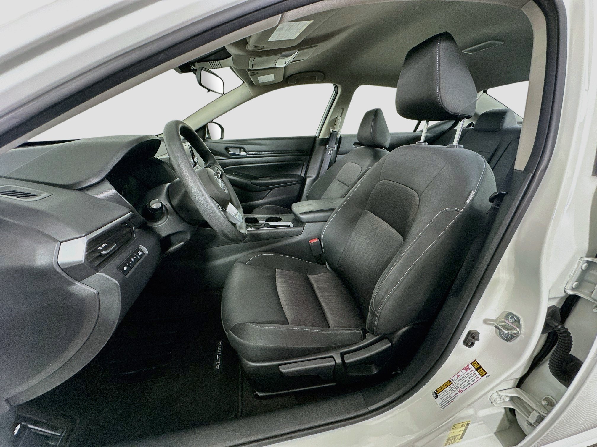 Used 2022 Nissan Altima 2.5 S FWD image 13