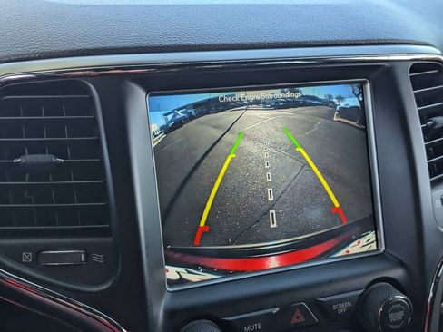 Used 2018 Jeep Grand Cherokee Trailhawk image 24