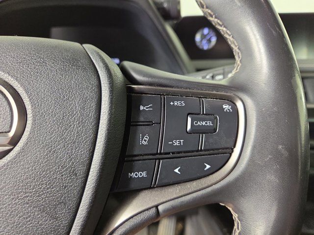 Used 2022 Lexus UX 200 w/ Accessory Package (Z2) FWD image 23