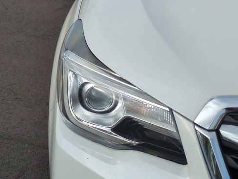 Used 2017 Subaru Forester 2.5i Limited image 9