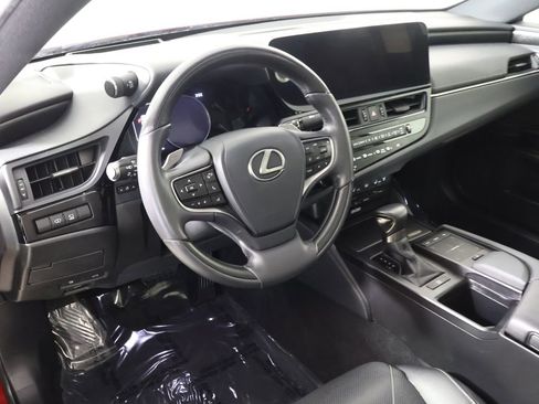 Certified 2022 Lexus ES 350 Ultra Luxury image 6