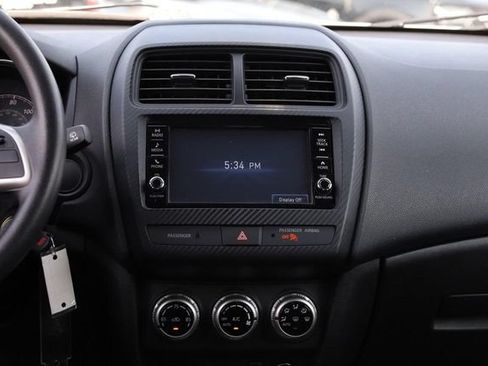Used 2024 Mitsubishi Outlander Sport ES AWD/4WD image 23