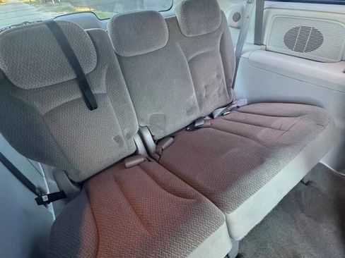 Used 2005 Dodge Grand Caravan SXT w/ Trailer Tow Prep Group image 17