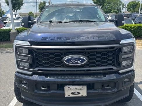 Used 2023 Ford F250 XLT w/ XLT Premium Package AWD/4WD image 6