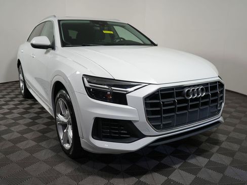 Used 2019 Audi Q8 Premium w/ Cold Weather Package AWD/4WD image 3