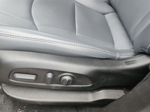 Used 2023 Buick Enclave Essence w/ Sport Touring Edition AWD/4WD image 12