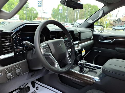 New 2026 Chevrolet Silverado 1500 RST AWD/4WD image 9