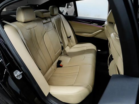 Used 2017 BMW 530i w/ Premium Package RWD image 45