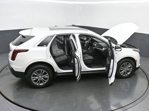 Used 2022 Cadillac XT5 Premium Luxury w/ Technology Package AWD/4WD image 63