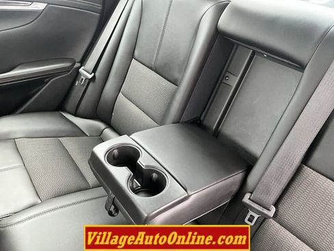 Used 2017 Chevrolet Impala LT image 20