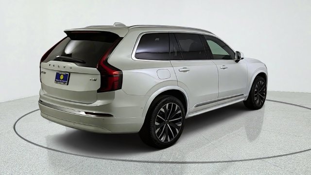 New 2026 Volvo XC90 T8 Plus w/ Protection Package AWD/4WD image 7