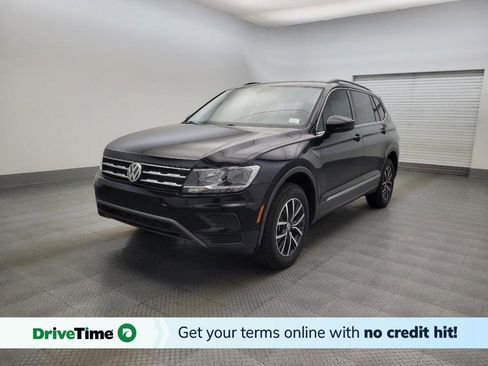 Used 2020 Volkswagen Tiguan SE image 1