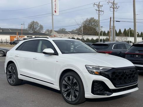 New 2026 Audi Q8 Prestige image 1