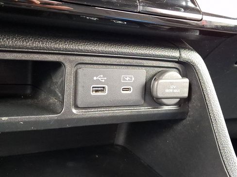 Used 2023 Honda Pilot Sport image 25