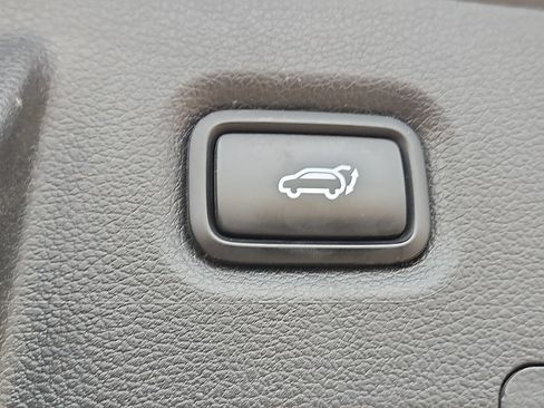 Used 2023 Hyundai Santa Fe Limited AWD/4WD image 10
