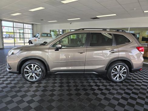 Used 2024 Subaru Forester Limited AWD/4WD image 6
