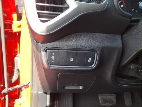 Used 2021 Kia Soul LX FWD image 16