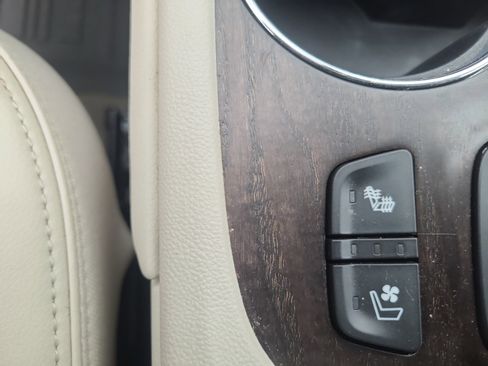 Used 2023 GMC Acadia Denali w/ Trailering Package image 37